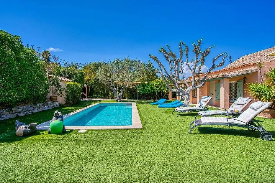 Beautifulwith A Swimming Pool! Lejlighed Saint-Tropez