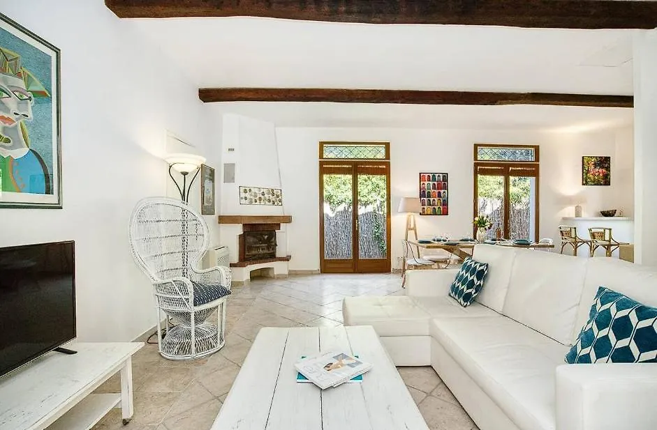 Beautifulwith A Swimming Pool! Apartment Saint-Tropez Homestay