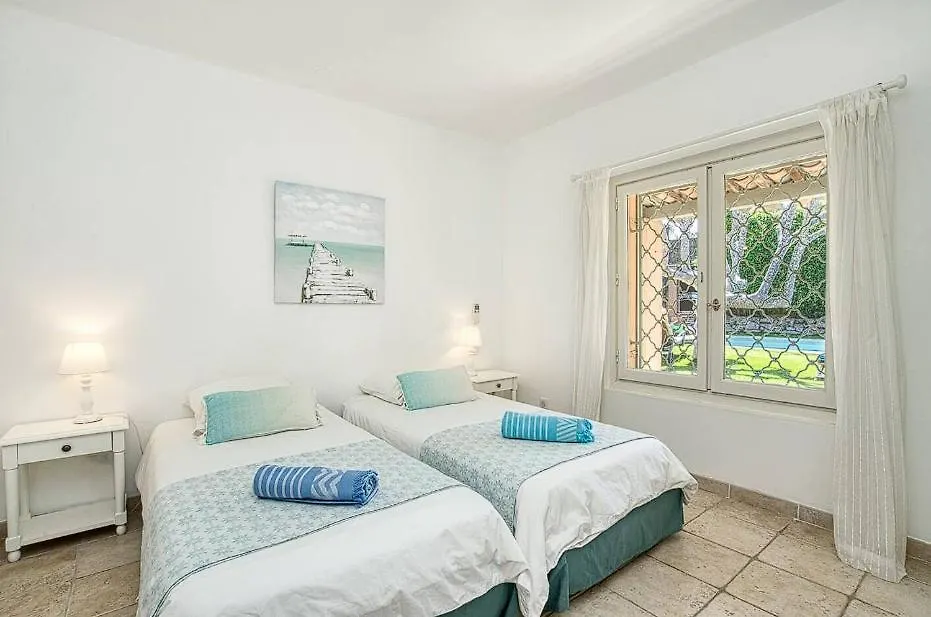 Homestay Beautifulwith A Swimming Pool! Apartment Saint-Tropez