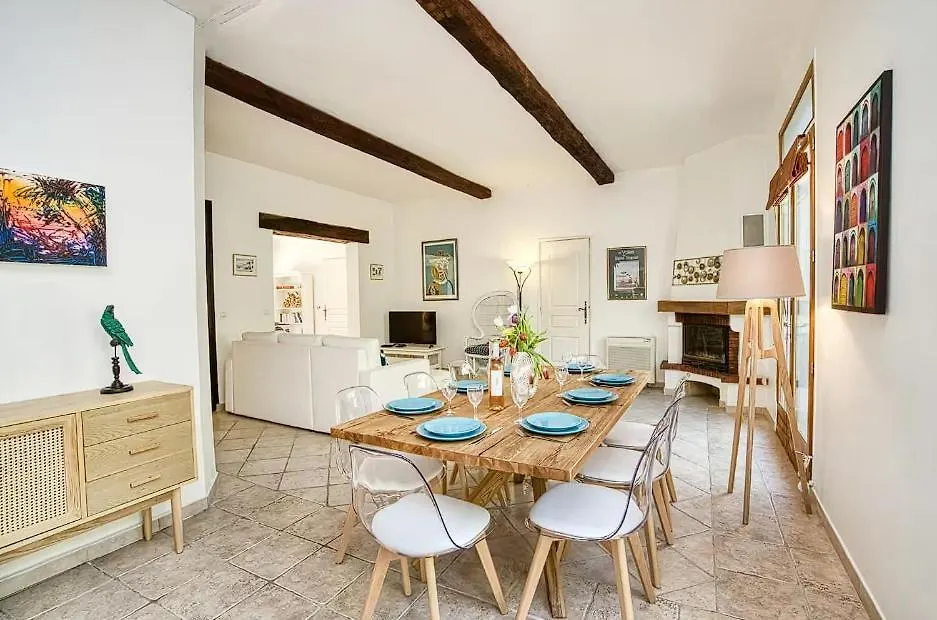Homestay Beautifulwith A Swimming Pool! Apartment Saint-Tropez France